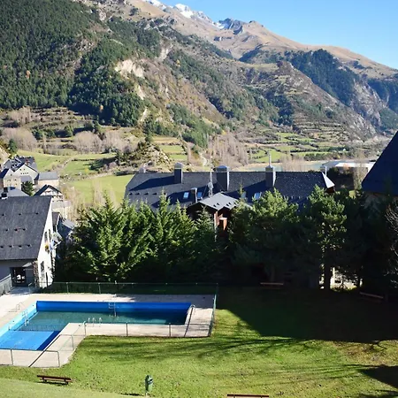 Saliecho Acogedor Jardin Y Piscina Apartment